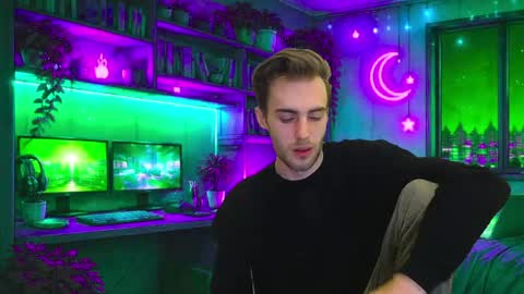 Snapshot of justinnordick chatting on June 1, 2026, 4:58 am Hologram Guy online show from June 1, 2026, 4:58 am