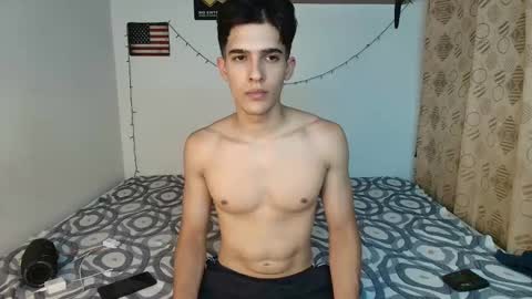 Snapshot of justinsinner1 chatting on January 28, 2025, 1:18 am justinsinner1 online show from January 28, 2025, 1:18 am