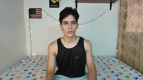 Snapshot of justinsinner1 chatting on February 5, 2025, 10:22 pm justinsinner1 online show from February 5, 2025, 10:22 pm