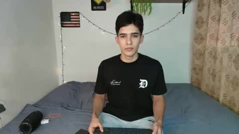Snapshot of justinsinner1 chatting on February 15, 2025, 10:21 pm justinsinner1 online show from February 15, 2025, 10:21 pm