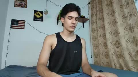 Snapshot of justinsinner1 chatting on February 23, 2025, 10:09 pm justinsinner1 online show from February 23, 2025, 10:09 pm