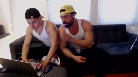 Snapshot of justjamesldn chatting on December 1, 2025, 11:26 am justjamesldn online show from December 1, 2025, 11:26 am