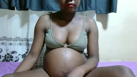 Snapshot of justlhot chatting on February 14, 2025, 3:54 am Justlhot online show from February 14, 2025, 3:54 am