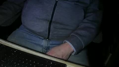 Snapshot of justme39057 chatting on February 2, 2026, 3:27 am Justme39057 online show from February 2, 2026, 3:27 am