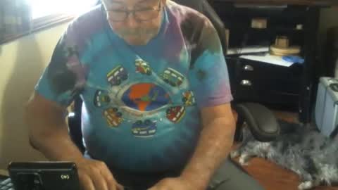 justmeohio online show from April 3, 2026, 2:26 pm