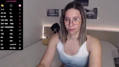 Julie online show from October 17, 2025, 4:04 am