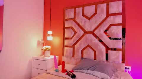 Mia online show from February 20, 2026, 6:26 am