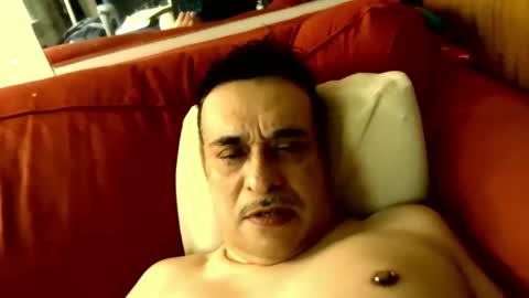 Snapshot of justsluttin chatting on January 5, 2026, 6:11 pm ameturebate online show from January 5, 2026, 6:11 pm