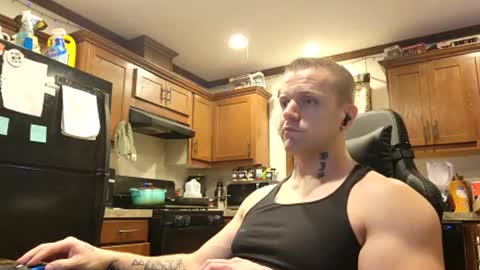 Snapshot of justus0624 chatting on August 1, 2026, 2:00 am justus0624 online show from August 1, 2026, 2:00 am