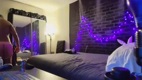 Eetantungfuk Mias online show from December 17, 2024, 4:34 am