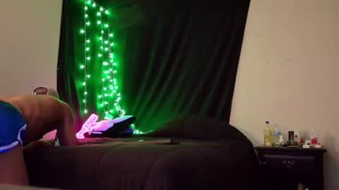 Eetantungfuk Mias online show from February 3, 2025, 6:07 pm