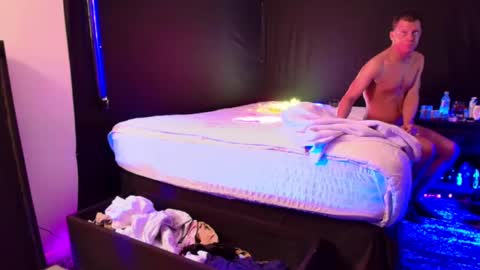 Eetantungfuk Mias online show from February 15, 2025, 4:23 pm