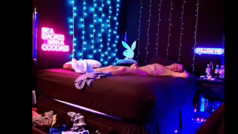 Eetantungfuk Mias online show from February 21, 2025, 1:22 pm