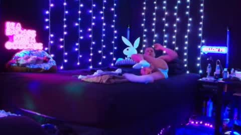 Eetantungfuk Mias online show from February 28, 2025, 12:54 am