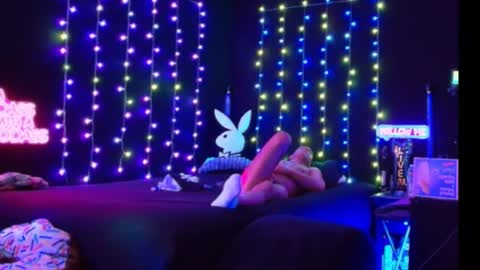 Eetantungfuk Mias online show from March 11, 2025, 7:36 pm