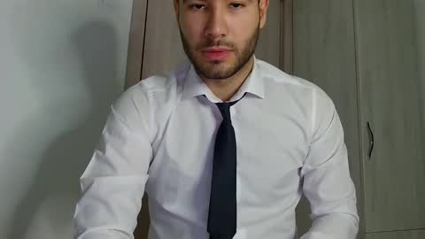 Snapshot of justynxxx1 chatting on January 28, 2025, 4:29 am Justin online show from January 28, 2025, 4:29 am