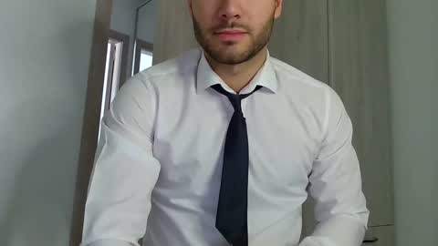 Snapshot of justynxxx1 chatting on February 21, 2025, 7:01 am Justin online show from February 21, 2025, 7:01 am