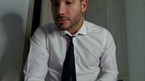 Snapshot of justynxxx1 chatting on February 28, 2025, 2:31 am Justin online show from February 28, 2025, 2:31 am