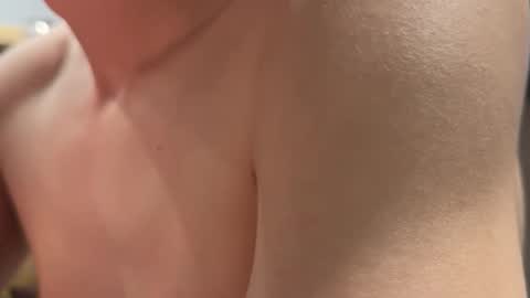 JustYourss online show from September 24, 2025, 12:36 am