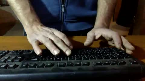 juvevan online show from February 9, 2025, 6:37 pm