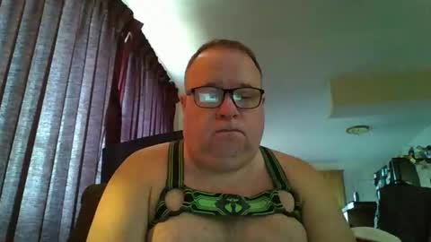 J online show from December 21, 2025, 9:22 pm