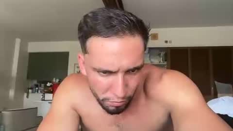 Snapshot of jzdominates chatting on July 17, 2026, 9:52 pm jzdominates online show from July 17, 2026, 9:52 pm