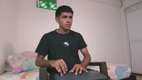 Snapshot of k_florez chatting on July 28, 2026, 11:17 am k_florez online show from July 28, 2026, 11:17 am