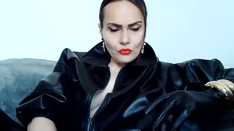 Snapshot of k_queen36 chatting on May 12, 2026, 11:07 am k_queen36 online show from May 12, 2026, 11:07 am