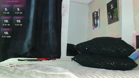 STORMI online show from November 22, 2025, 2:10 am