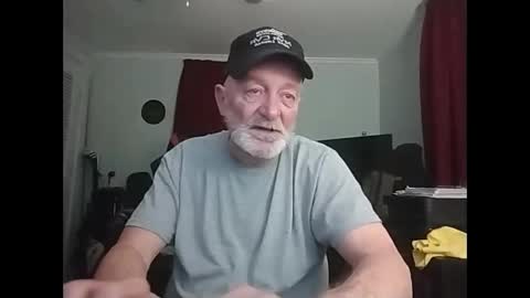 kabriggs137 online show from May 19, 2026, 2:07 am