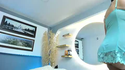 Antonella online show from July 16, 2026, 5:24 am