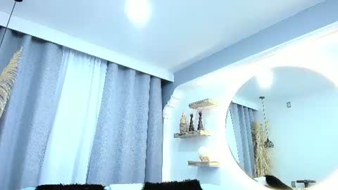 Antonella online show from July 28, 2026, 9:04 am