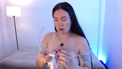 ChloeIndependient model online show from July 27, 2026, 2:57 pm