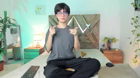 Kai online show from March 24, 2026, 11:10 pm