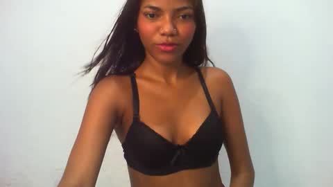 Snapshot of kailyn_ross chatting on May 14, 2026, 1:29 pm kailyn_ross online show from May 14, 2026, 1:29 pm