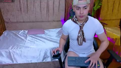 Snapshot of kairo_tay1 chatting on July 31, 2026, 7:02 pm kairo_tay1 online show from July 31, 2026, 7:02 pm