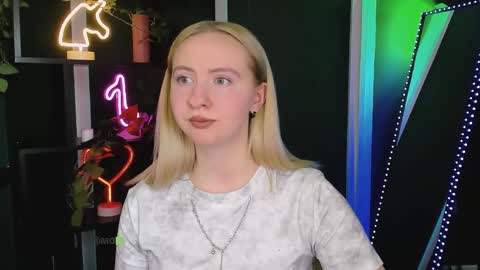 kaisy_honey online show from May 14, 2026, 7:42 pm