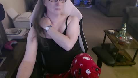 Camprincess331 online show from November 27, 2025, 2:46 am