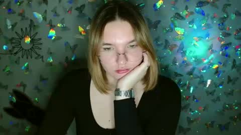 Kaitlin online show from September 19, 2025, 9:22 am