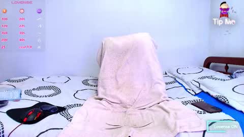 Thomas online show from October 7, 2025, 12:30 am