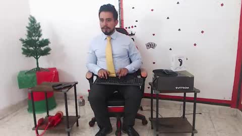 Kaleth online show from November 12, 2025, 2:17 pm