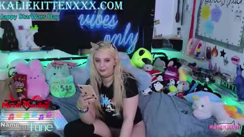 Snapshot of kaliekitten chatting on May 4, 2026, 9:22 pm KalieKitten online show from May 4, 2026, 9:22 pm