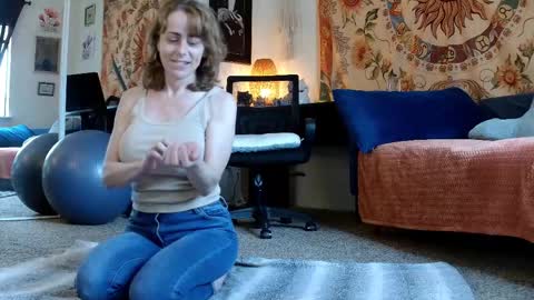 Snapshot of kalikushdreamz chatting on February 14, 2025, 4:52 pm Tara Smith online show from February 14, 2025, 4:52 pm