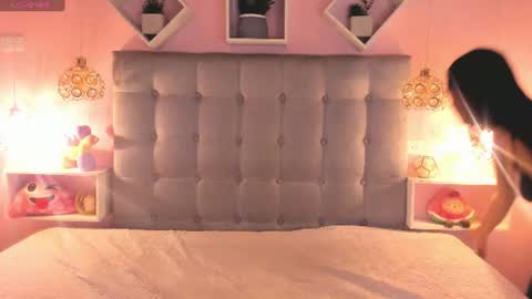 kaliykatie online show from June 16, 2026, 4:04 am