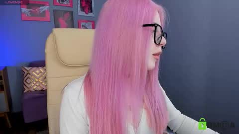 Camilla online show from March 7, 2026, 12:24 pm