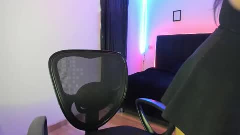 Snapshot of kamala_khan_tx chatting on February 25, 2026, 2:59 pm Online 800 to 1400 online show from February 25, 2026, 2:59 pm