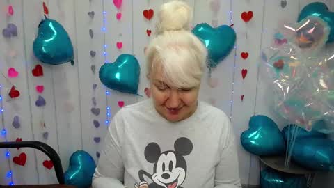 Snapshot of kamaliasim chatting on February 1, 2025, 7:34 pm KamaliaSim online show from February 1, 2025, 7:34 pm