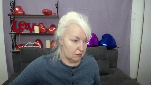 Snapshot of kamaliasim chatting on March 2, 2025, 7:12 pm KamaliaSim online show from March 2, 2025, 7:12 pm