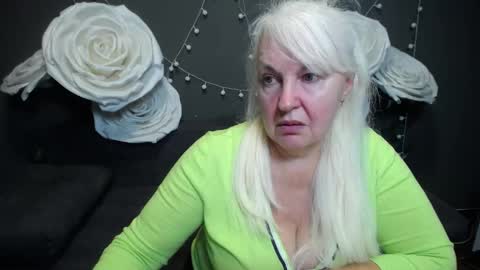 Snapshot of kamaliasim chatting on November 25, 2025, 7:36 pm KamaliaSim online show from November 25, 2025, 7:36 pm