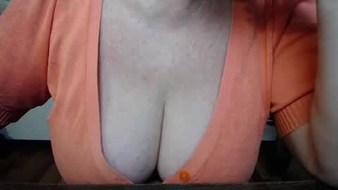 Snapshot of kamaliasim chatting on March 14, 2026, 8:58 pm KamaliaSim online show from March 14, 2026, 8:58 pm